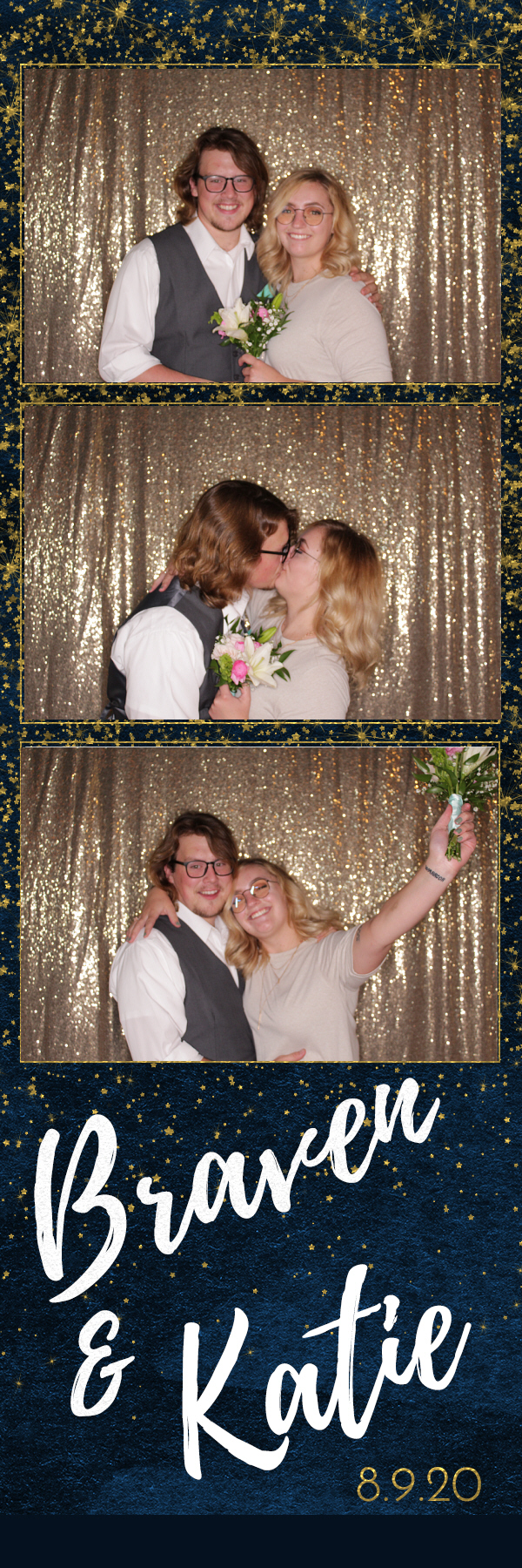Katie and Braven’s Wedding | View more photos from the event at gallery.photoboothbillings.com/u/PhotoBoothBillings/Katie-and-Braven’s-Wedding